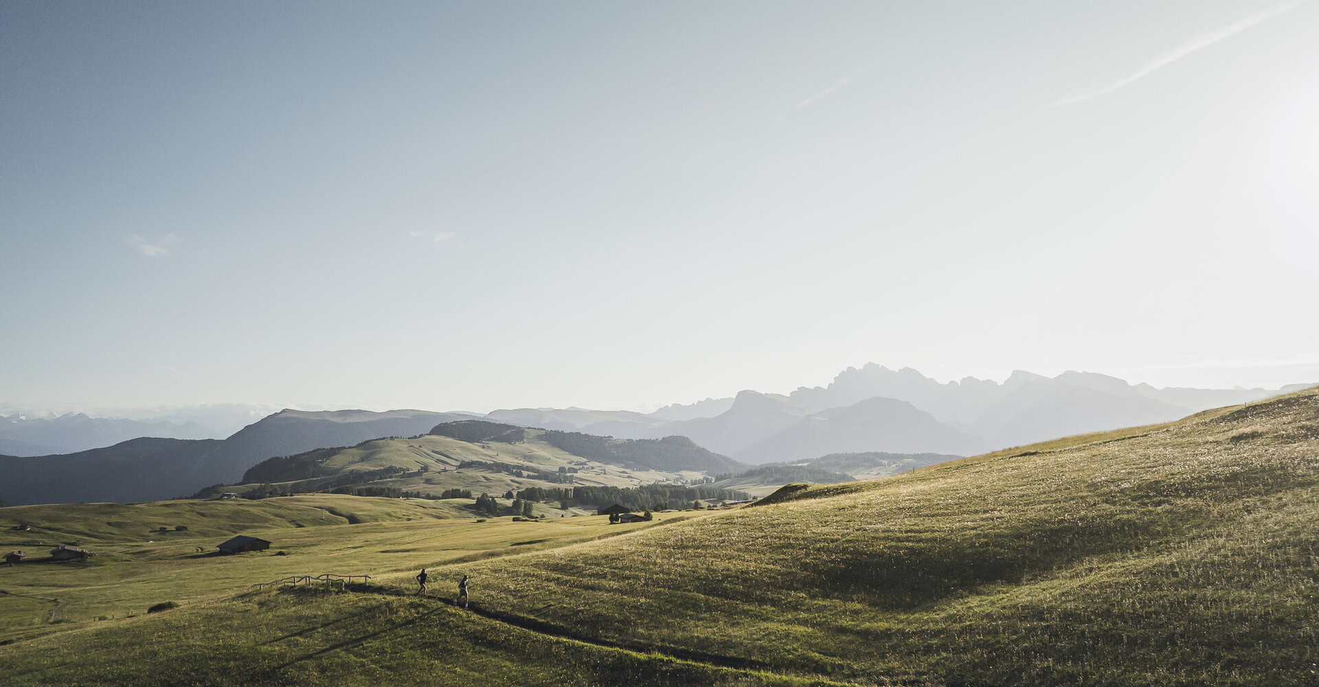 Trailrunning in der Weite der Seiser Alm – Hotel Enzian Seis am Schlern