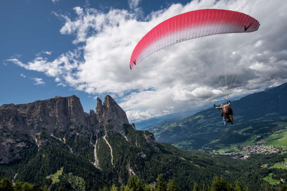 Paragliding on the Alpe di Siusi